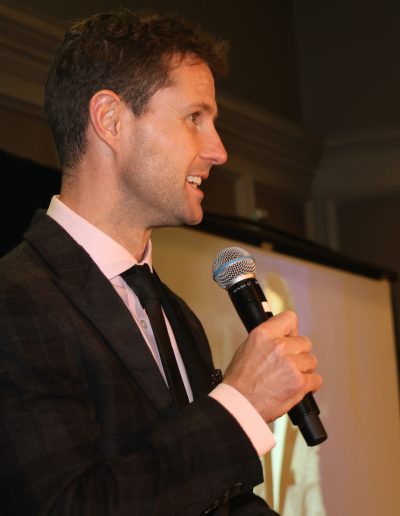 The always entertaining Harry the auctioneer!